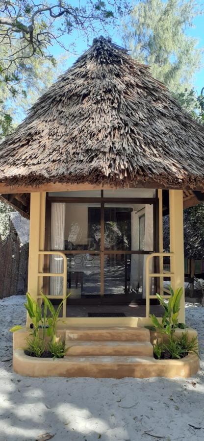 Auberge de jeunesse Mikadi Beach Camp & Backpackers à Dar es Salaam Extérieur photo