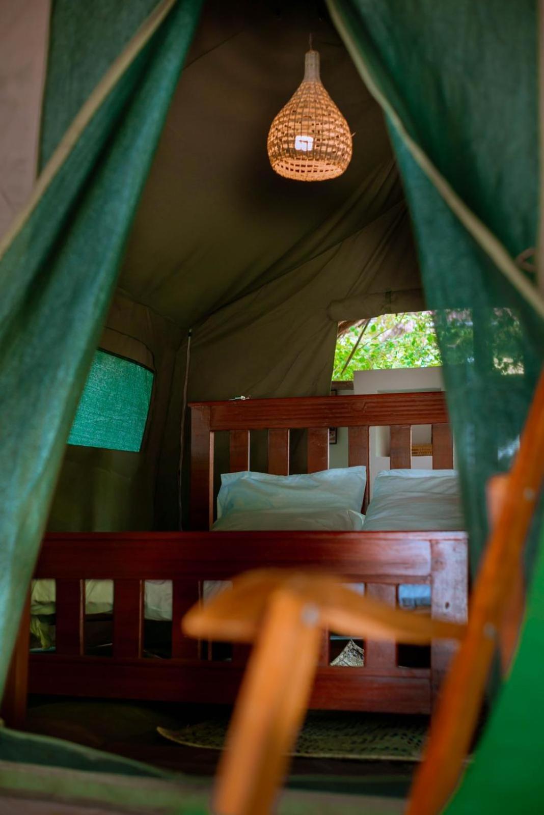 Auberge de jeunesse Mikadi Beach Camp & Backpackers à Dar es Salaam Extérieur photo