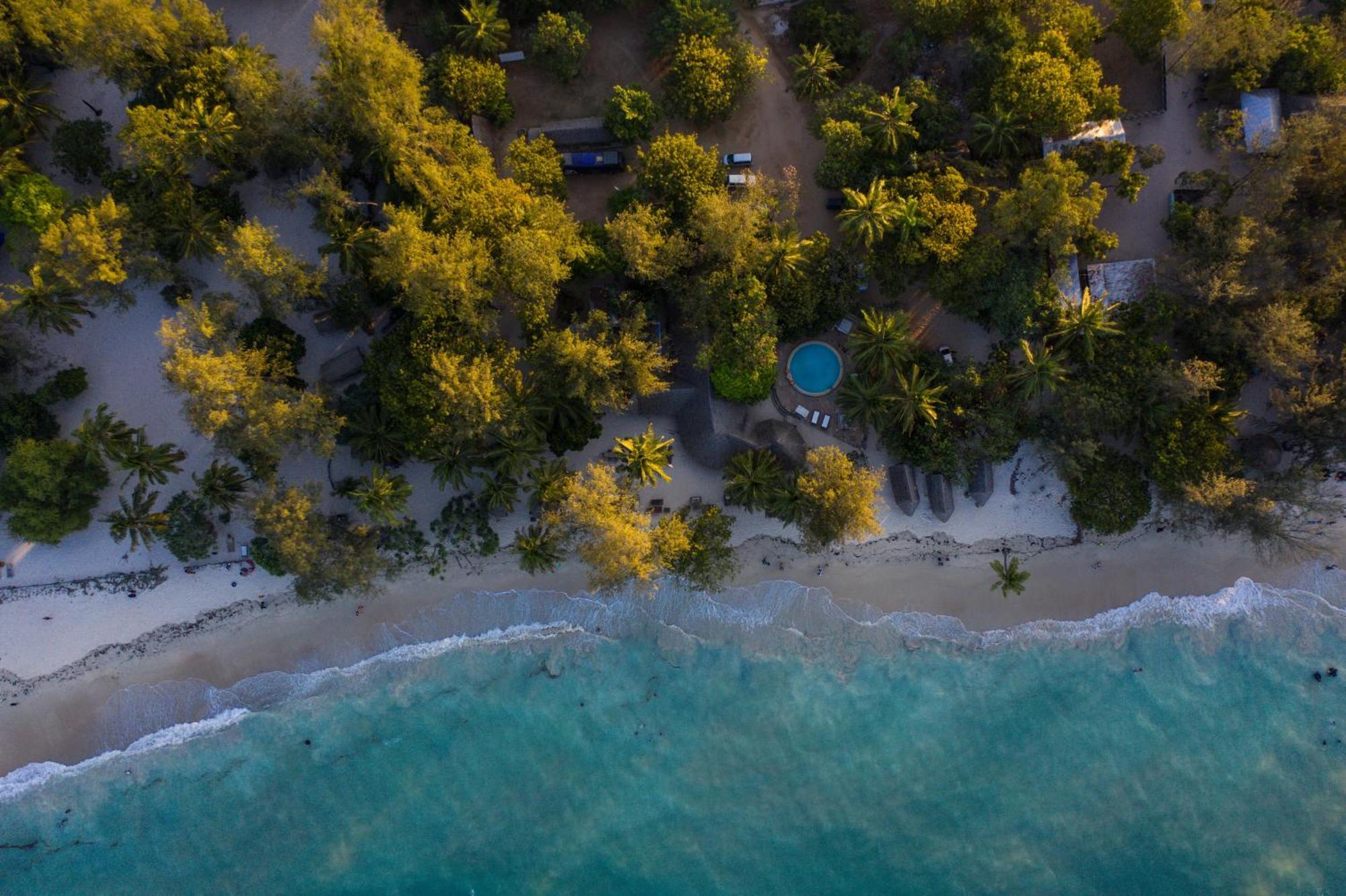Auberge de jeunesse Mikadi Beach Camp & Backpackers à Dar es Salaam Extérieur photo
