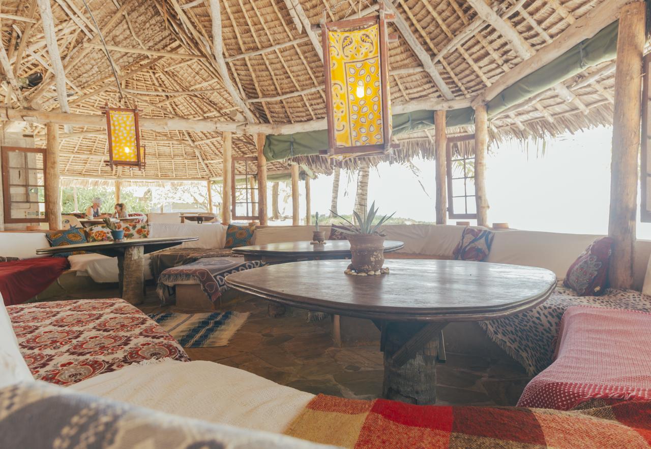 Auberge de jeunesse Mikadi Beach Camp & Backpackers à Dar es Salaam Extérieur photo