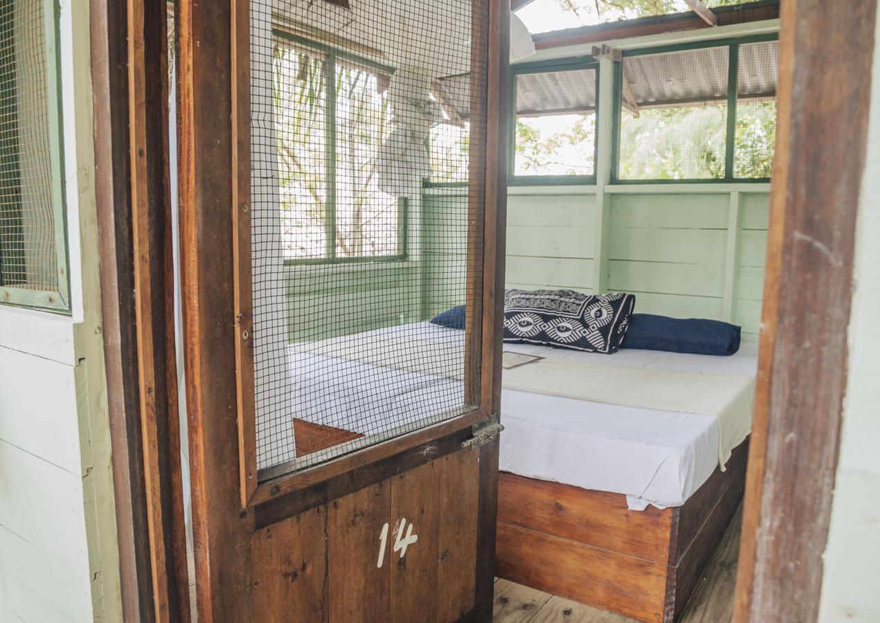 Auberge de jeunesse Mikadi Beach Camp & Backpackers à Dar es Salaam Extérieur photo